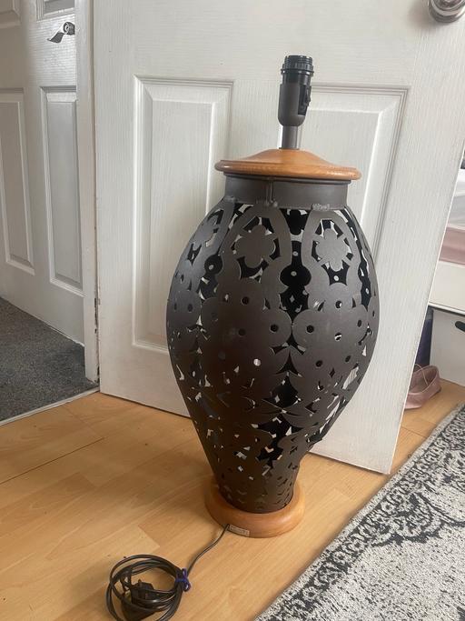 Buy & Sell Stanmore Harrow - Photos for Large lamp