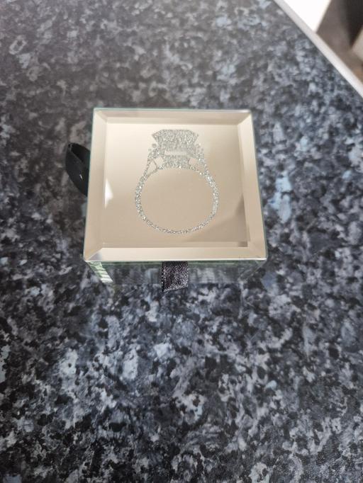 Buy & Sell Aylestone Leicester - Photos for small mirrored storage box