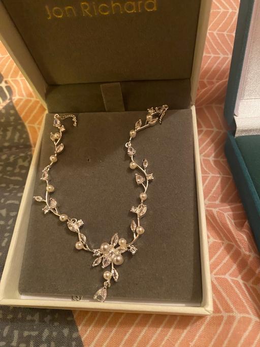 Buy & Sell Weoley Castle Birmingham - Photos for Beautiful necklace and earrings,Jon Richard