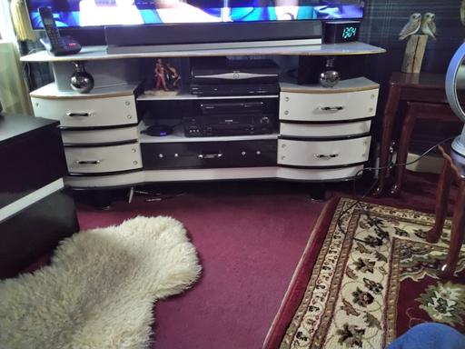 Buy & Sell Crawley Down Mid Sussex - Photos for TV cabinet