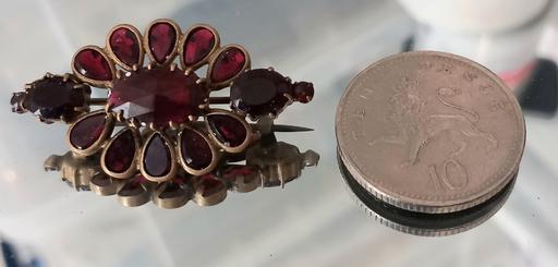 Buy & Sell Thatto Heath Saint Helens - Photos for Antique Victorian pinchbeck garnet brooch