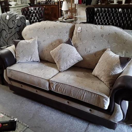 Buy & Sell Saint Pauls Trading Estate Tameside - Photos for DFS brown fabric & leather sofa