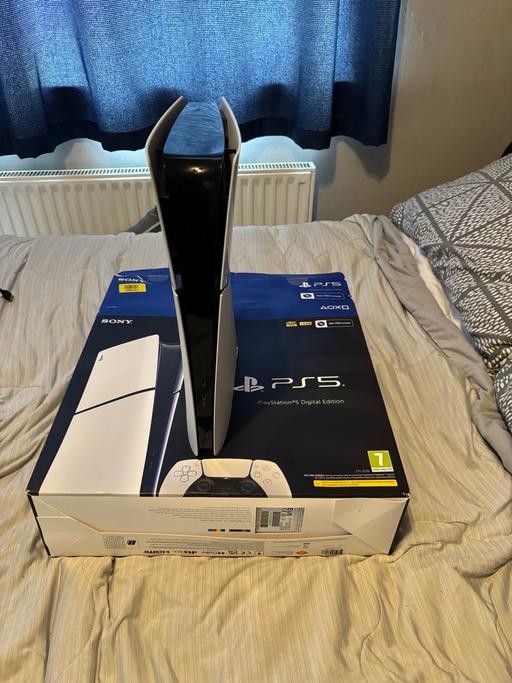 Buy & Sell Godrergraig Neath Port Talbot - Wales - Photos for PS5 Digital (With disc tray)