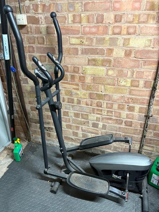 Buy & Sell New Oscott Birmingham - Photos for Everlast cross trainer for home gym