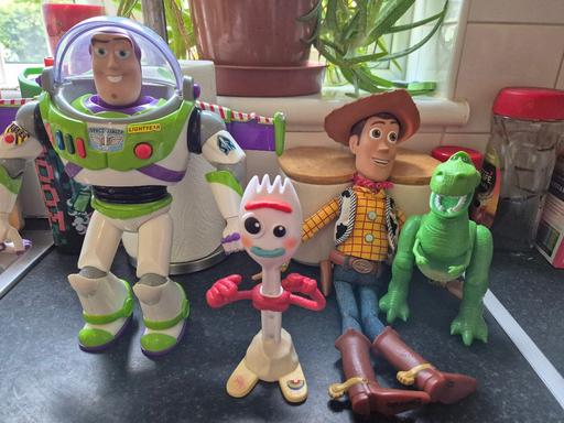 Buy & Sell Rotherhithe South East London - Photos for Toy Story Bundle