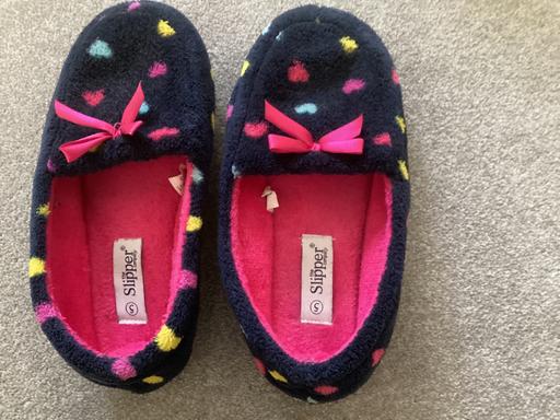 Buy & Sell Stow Heath Wolverhampton - Photos for Slippers size 5