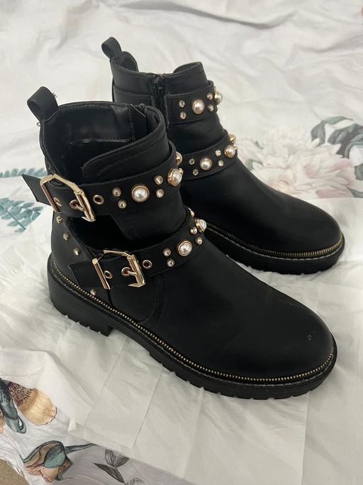 Buy & Sell Walworth South East London - Photos for Miss Selfridges Adonis Black Embellished Boot