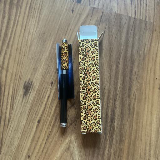 Classes Atherton Wigan - Photos for Bell & Howell Pen In Cheetah Print