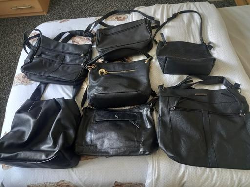 Buy & Sell Thurnby Harborough - Photos for 6 black hanbags