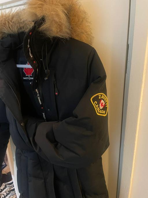 Buy & Sell Brixton South East London - Photos for Girl's puffer coat