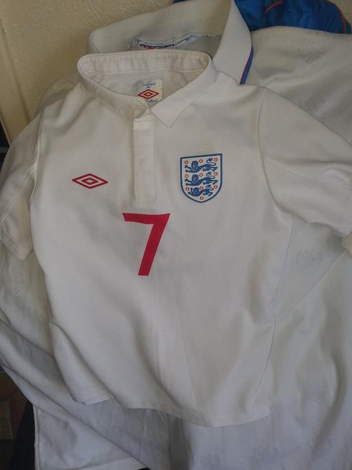Buy & Sell Gornal Wood Dudley - Photos for England Shirt , No.7 BECKHAM , Size 6-7 yrs,