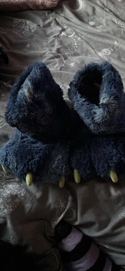 Buy & Sell Fawley New Forest - Photos for Boys slippers