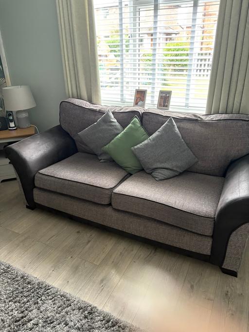 Buy & Sell Hammerwich Lichfield - Photos for Two large two seater sofas