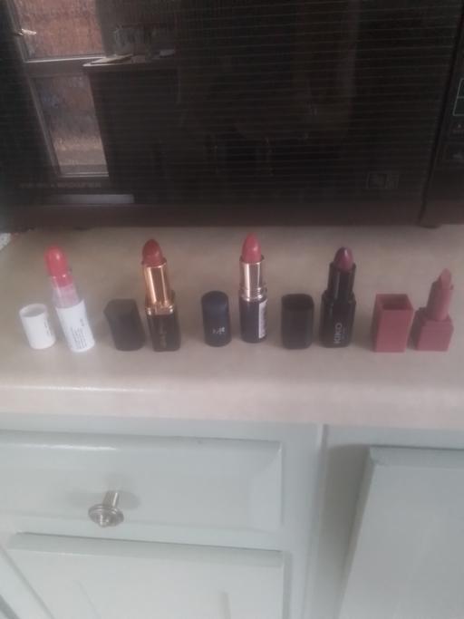 Buy & Sell Streetly Walsall - Photos for FIVE BRAND NEW LIPSTICKS