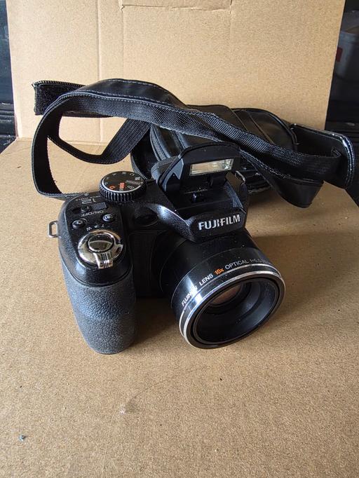 Buy & Sell Thurnscoe Barnsley - Photos for Fujifilm S1730 with Case