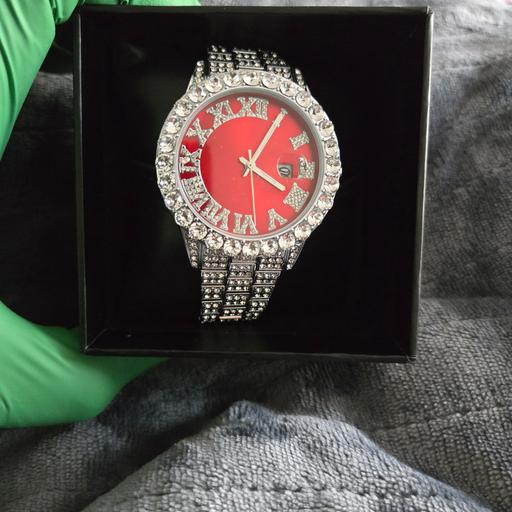 Buy & Sell Woodside South East London - Photos for Diamond Roman Numerial Red Face