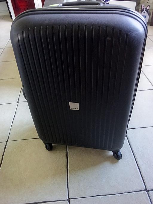 Buy & Sell Lower Clapton East London - Photos for suitcase