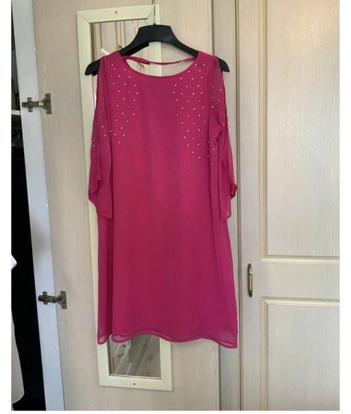 Buy & Sell Wyther Park Industrial Estate Leeds - Photos for pink Wallis split sleeve embellished dress 14
