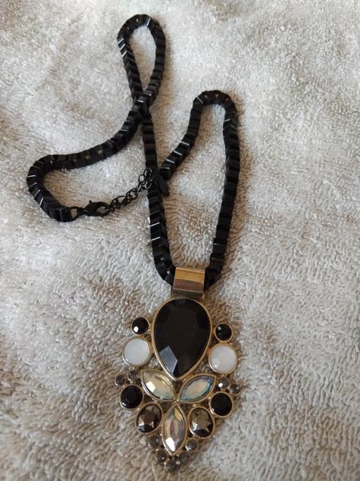 Buy & Sell Milton Regis Swale - Photos for black crystal necklace