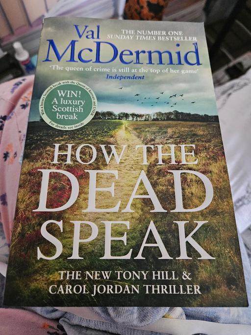 Buy & Sell Newthorpe Broxtowe - Photos for How the dead speak novel