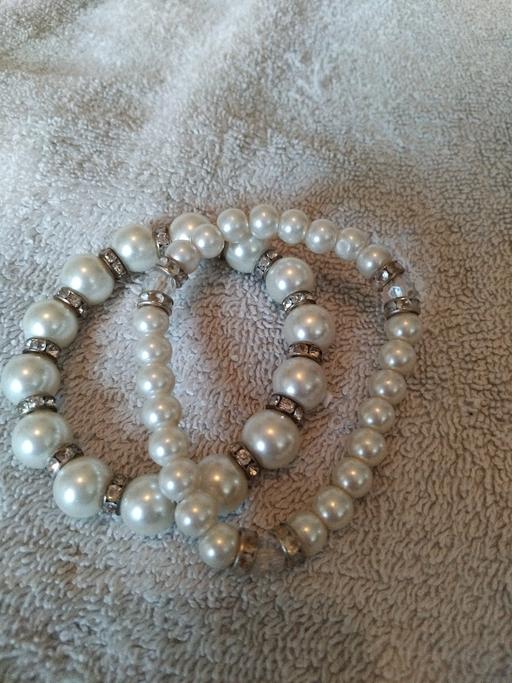 Buy & Sell Milton Regis Swale - Photos for pearl bracelets