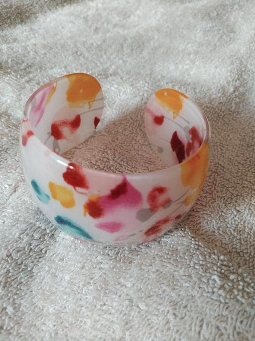Buy & Sell Milton Regis Swale - Photos for pretty flower braclet