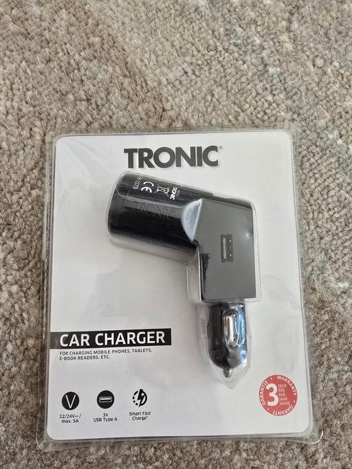 Buy & Sell Limehouse East London - Photos for Car Charger