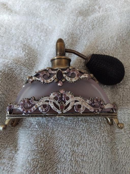 Buy & Sell Kemsley Swale - Photos for perfume bottle beautiful