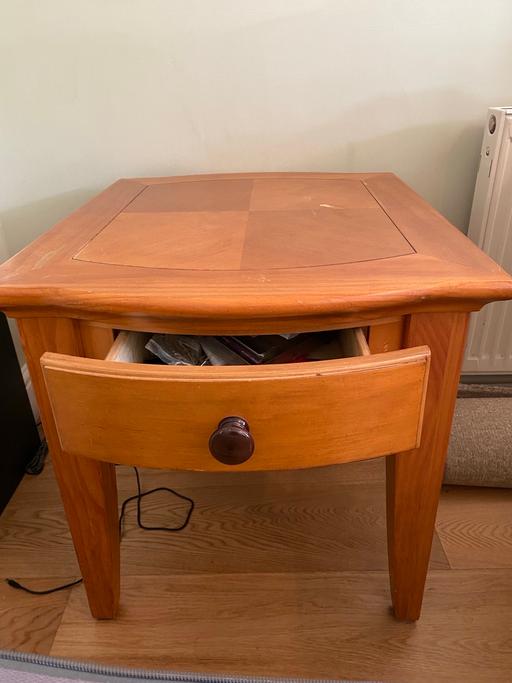 Buy & Sell Chiddingfold Waverley - Photos for Side table
