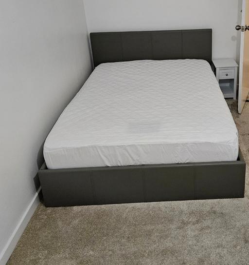 Buy & Sell Battersea South West London - Photos for Double ottoman bed with mattress