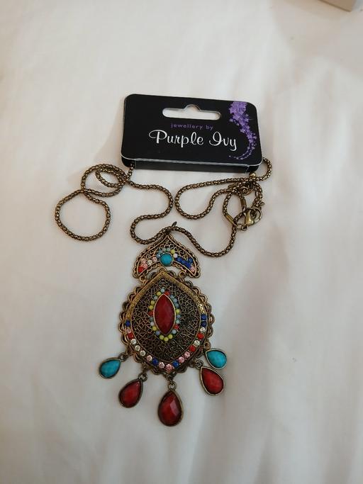 Buy & Sell Wedges Mills South Staffordshire - Photos for NECKLACE PURPLE IVY 24 INCHES + NECKLACE NEW
