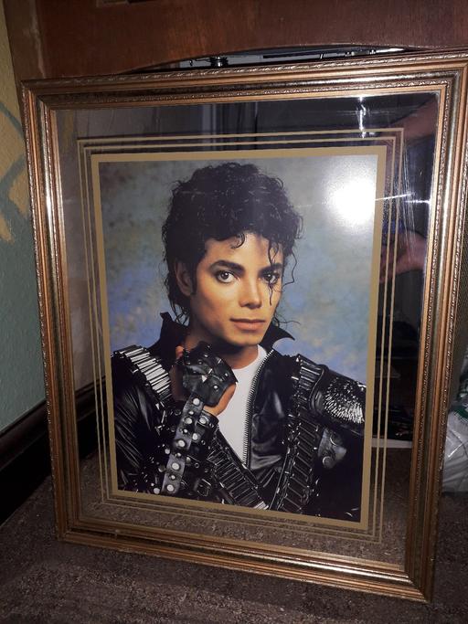 Buy & Sell Swan Village Sandwell - Photos for Michael jackson