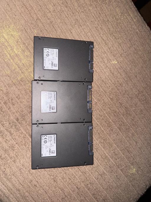 Buy & Sell High Wycombe Buckinghamshire - Photos for Kingston technology ssd cards 240GB x3
