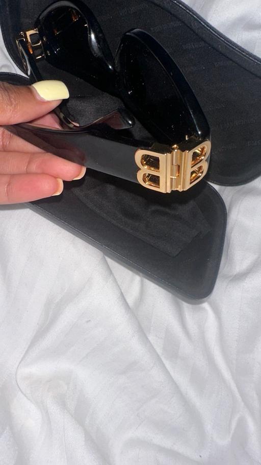Buy & Sell Romford Havering - Photos for Balenciaga sunglasses