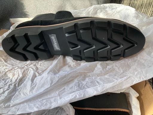 Buy & Sell Sedgley Dudley - Photos for Golddigga boots