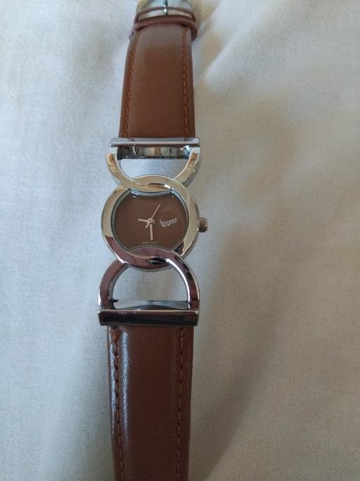Buy & Sell Kemsley Swale - Photos for brown watch