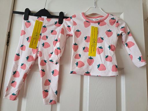 Buy & Sell Blackpool Town Centre Blackpool - Photos for Girls pyjamas age 3 yrs BNWT