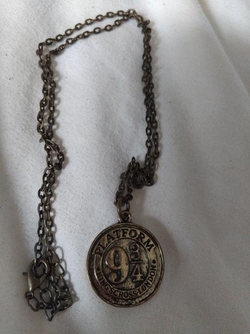Buy & Sell Kemsley Swale - Photos for Harry Potter necklace
