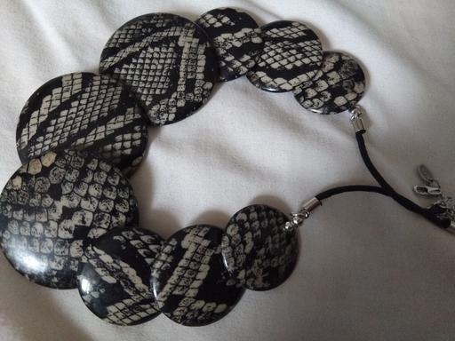 Buy & Sell Milton Regis Swale - Photos for black necklace