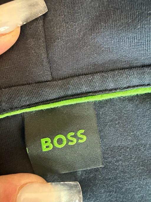 Buy & Sell Walton Liverpool - Photos for Hugo boss tracksuit