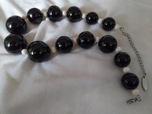 Buy & Sell Kemsley Swale - Photos for beautiful large black ball necklace