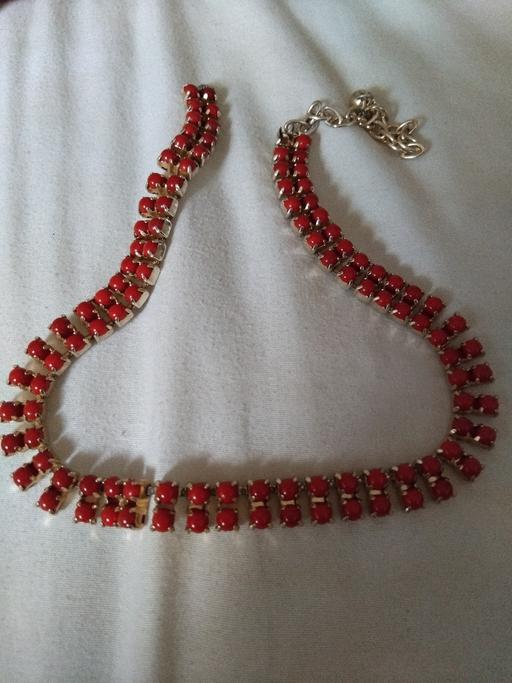Buy & Sell Milton Regis Swale - Photos for red necklace