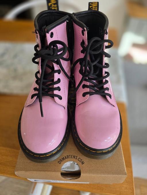 Buy & Sell Quine`s Hill Douglas - Photos for DrMartens Air Wair Pink Girl Boots size 13 UK