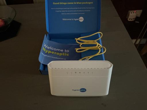 Buy & Sell Tottenham Court Road Central London - Photos for Hyperoptic hyperhub router