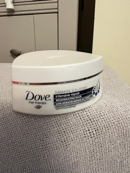 Buy & Sell Hetton-Le-Hole Sunderland - Photos for Dove Hair Mask ( New Sealed Item )