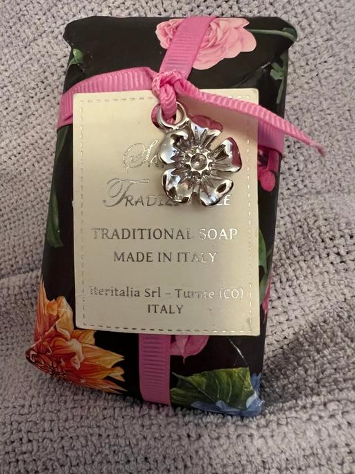 Buy & Sell Easington Lane Sunderland - Photos for Soap From Italy ( New Sealed item )