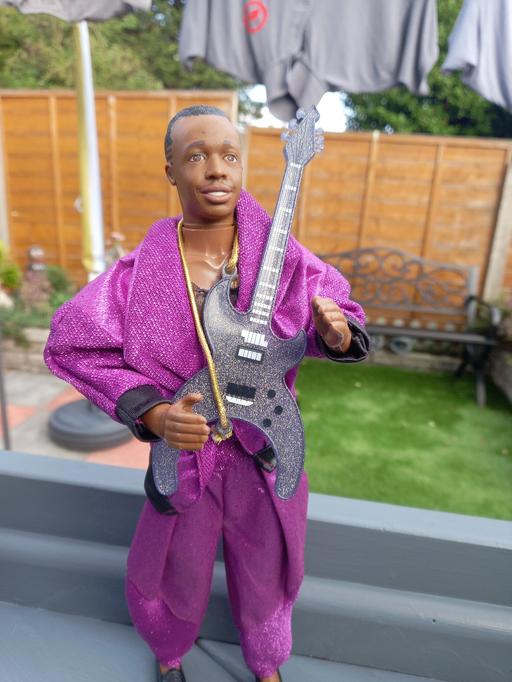 Buy & Sell Swan Village Sandwell - Photos for MC Hammer