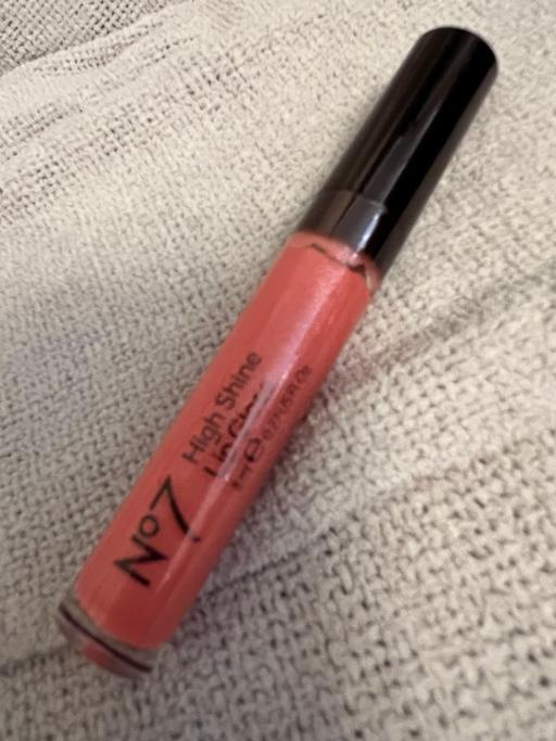 Buy & Sell Hetton-Le-Hole Sunderland - Photos for Easy Apply No7 Lip Gloss ( New )