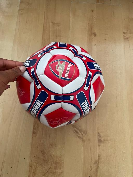Buy & Sell White City West London - Photos for Arsenal football