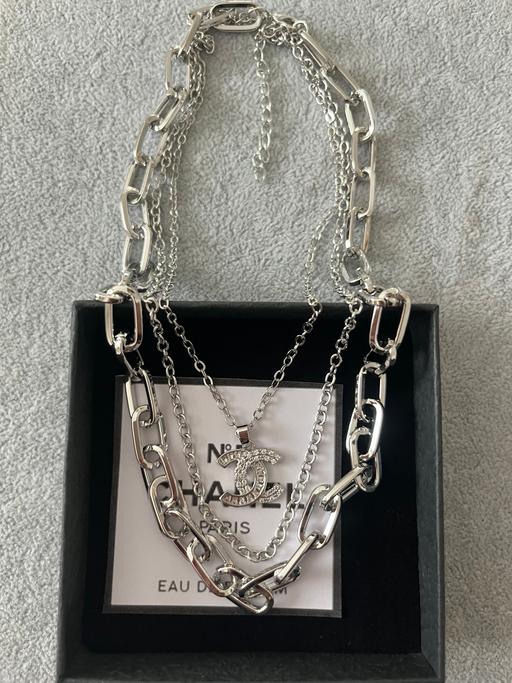 Buy & Sell Hamilton South Lanarkshire - Photos for Lovely new 3 tier necklace